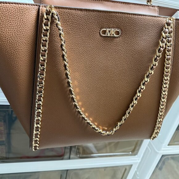 MK KORS Pebbled All Leather Tote-RARE Chain Tote-Brand New With Tags - Picture 3 of 6